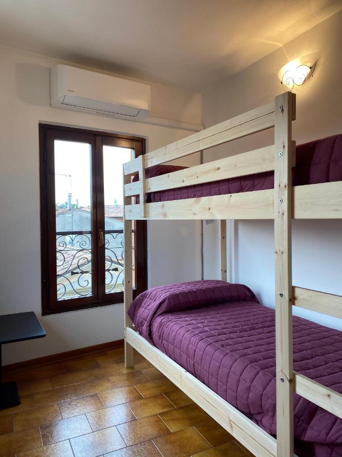 Anfite Apartments Aleardi Peschiera del Garda Bagian luar foto