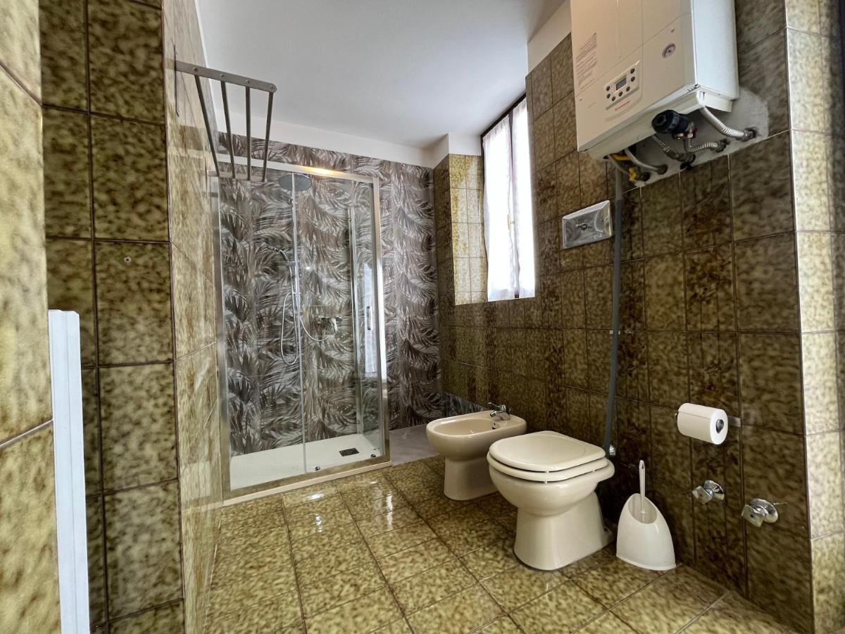Anfite Apartments Aleardi Peschiera del Garda Bagian luar foto