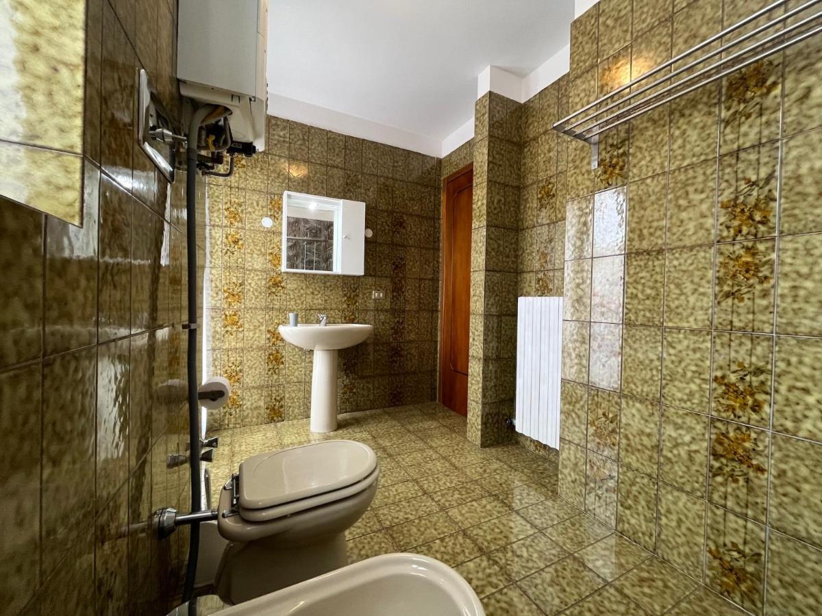 Anfite Apartments Aleardi Peschiera del Garda Bagian luar foto