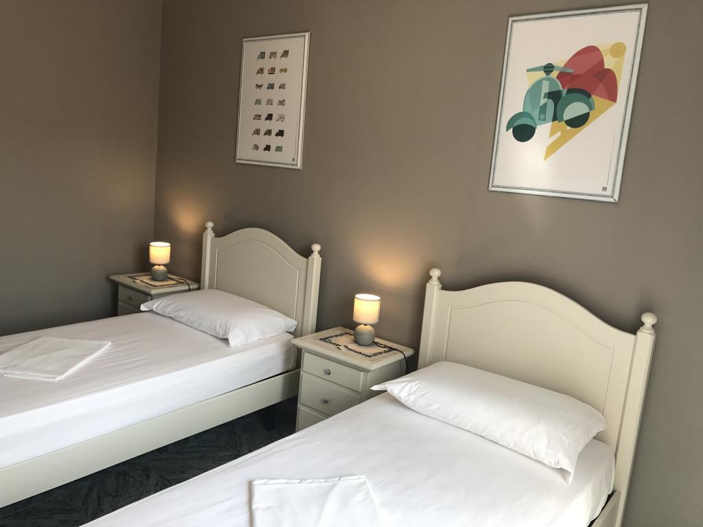 Anfite Apartments Aleardi Peschiera del Garda Bagian luar foto