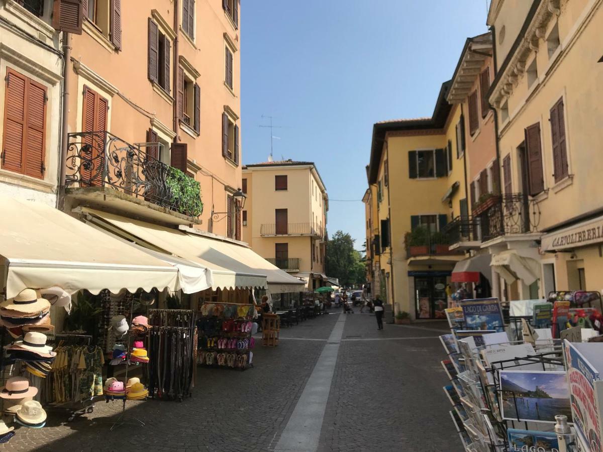 Anfite Apartments Aleardi Peschiera del Garda Bagian luar foto