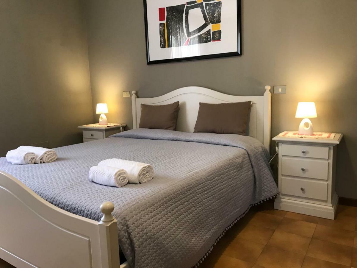 Anfite Apartments Aleardi Peschiera del Garda Bagian luar foto